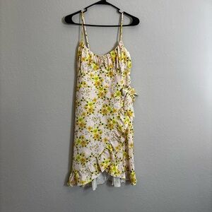 BCBGeneration English Rose Floral Dress. Size 6